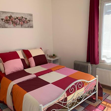Chambres Senonches Centre-Ville Экстерьер фото
